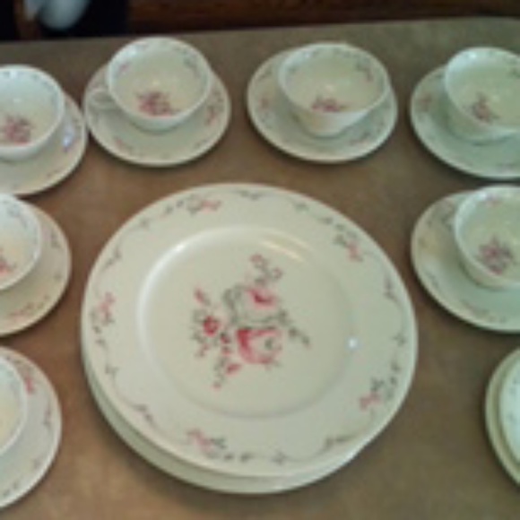 Castleton China Belrose pattern - Picture 2 of 3